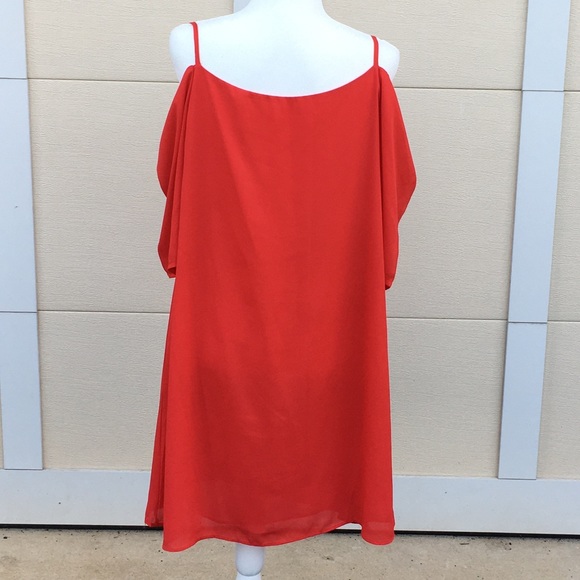 Dresses & Skirts - Red off the shoulder dress